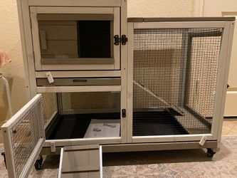 40” rabbit hutch Assembled - never used