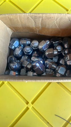 Chrome, Lugs Nuts