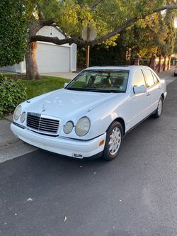 1998 Mercedes-Benz E-Class