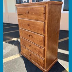 5 drawers Dresser/ Five drawers dresser