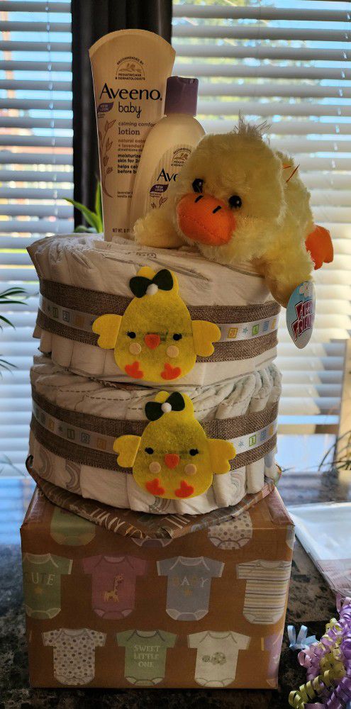 Pampers Swaddlers Dr. Brown's Aveeno Baby Diaper Cake 