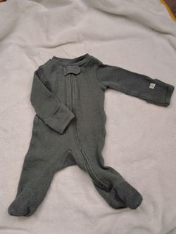 Newborn long sleeve pjs