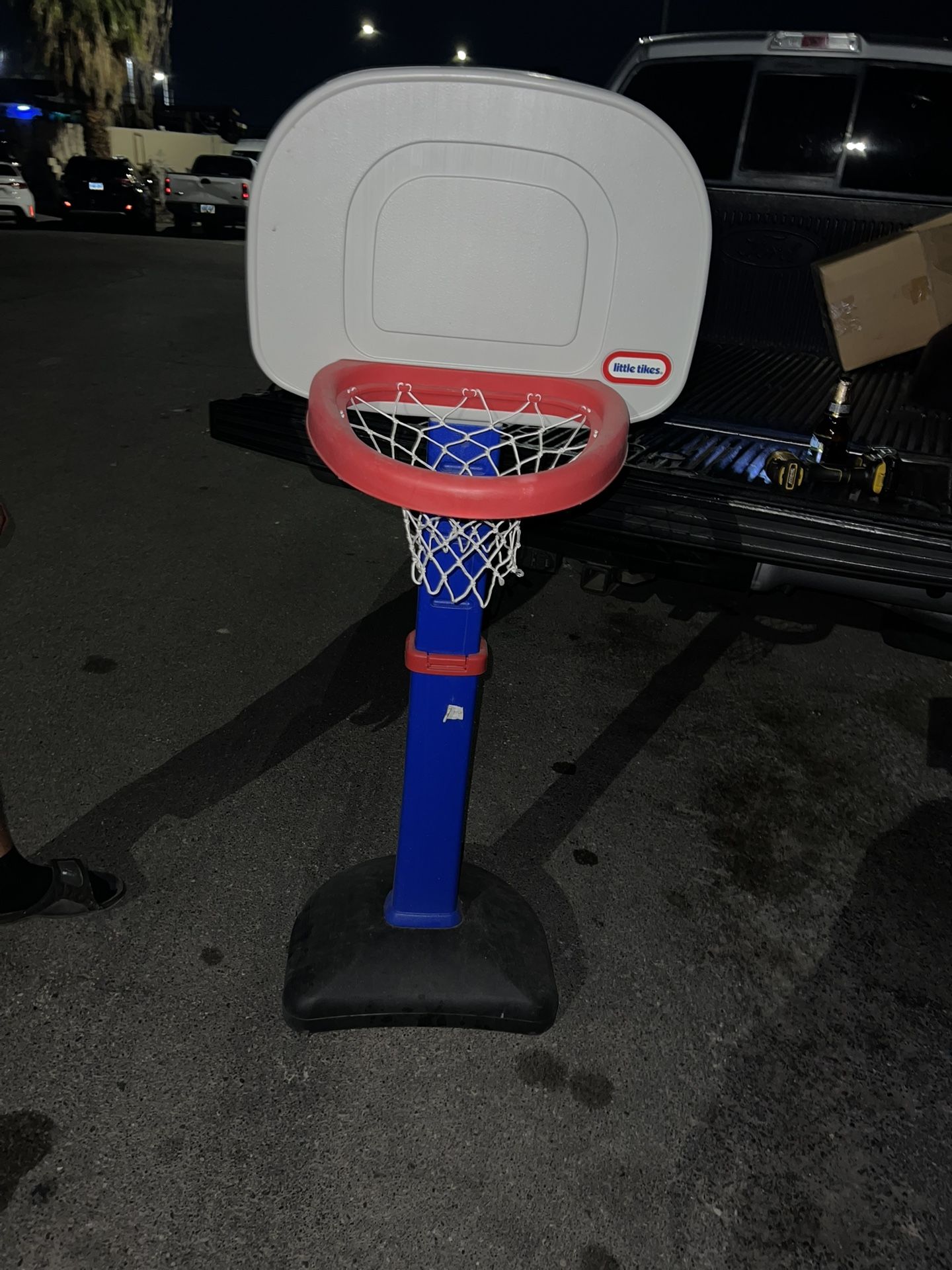 Little Tikes Basketball Hoop