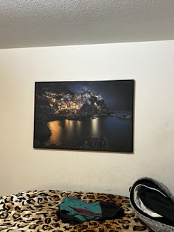 Giant Picture.