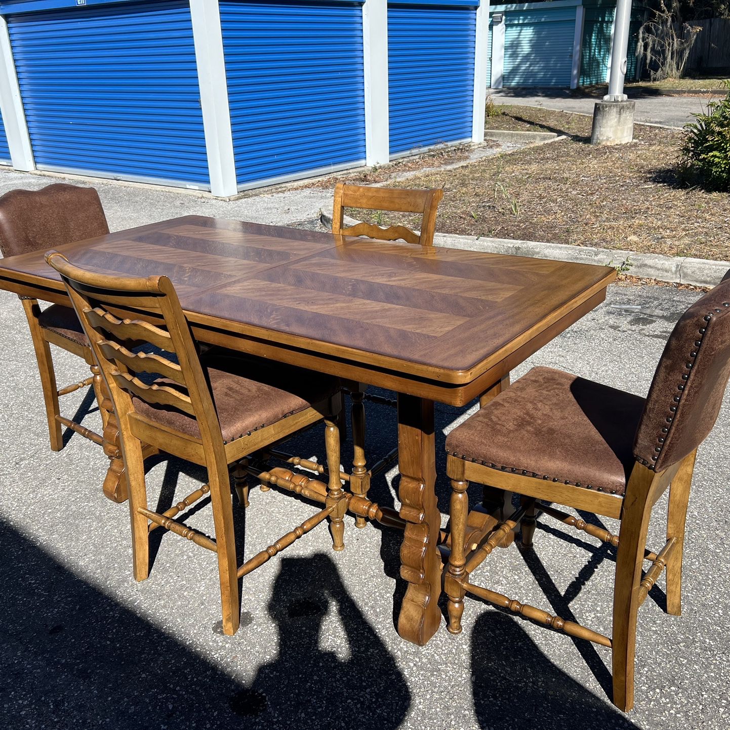 4 Chair Hightop Table