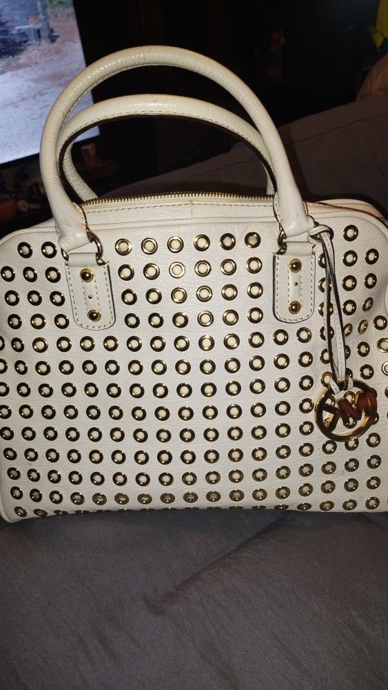 BEAUTIFUL MICHAEL KORS PURSE