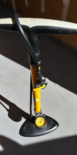 A,JOE BLOW SPORT HAND PUMP