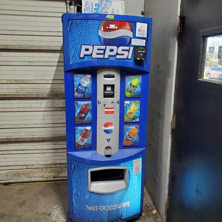 Pepsi Soda Vending Machine Dixie Narco HVV