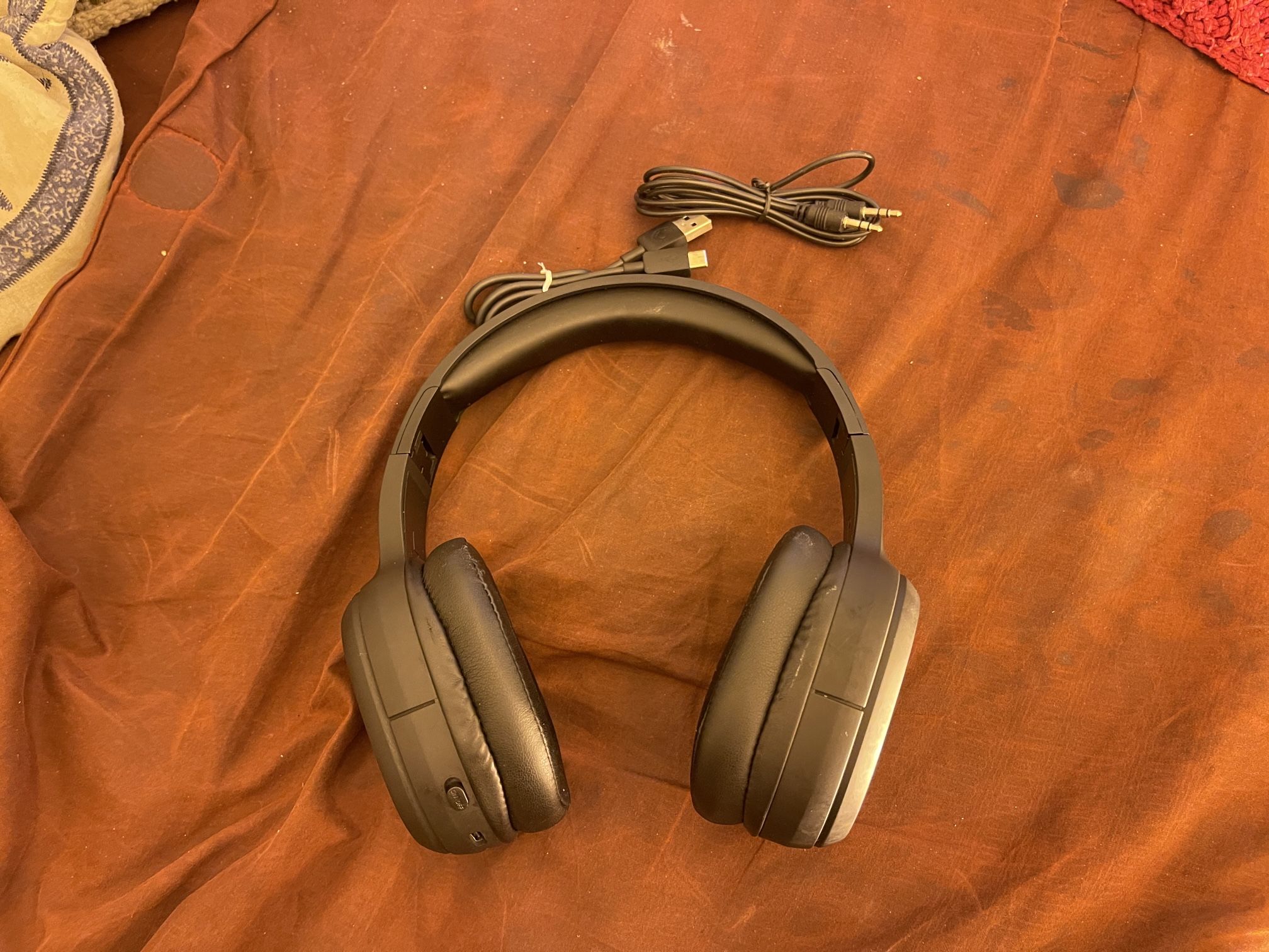 Airbuds NC1 Noise Canceling Bluetooth Wireless Headphones like new condition