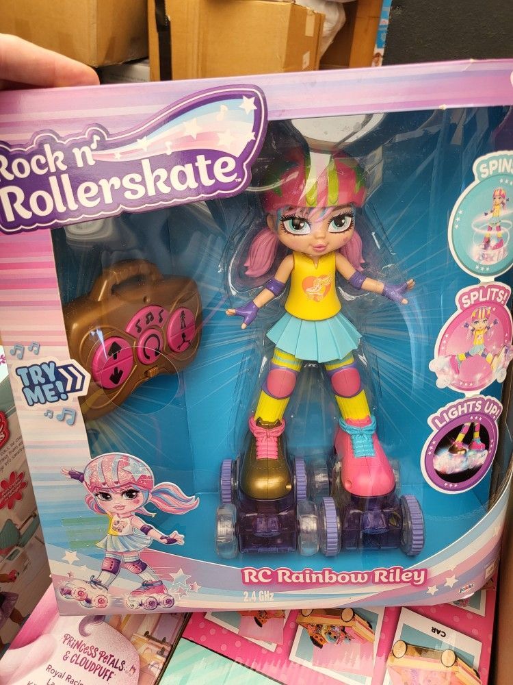 Rock N Rollerskate RC Rainbow Riley