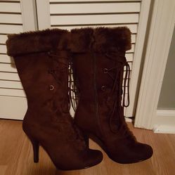 Beautiful brown suede boots