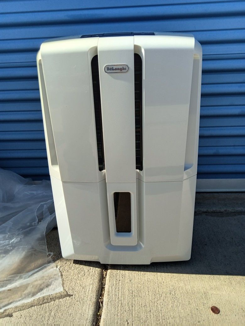 DeLonghi 40 Pint Portable Dehumidifier BRAND NEW