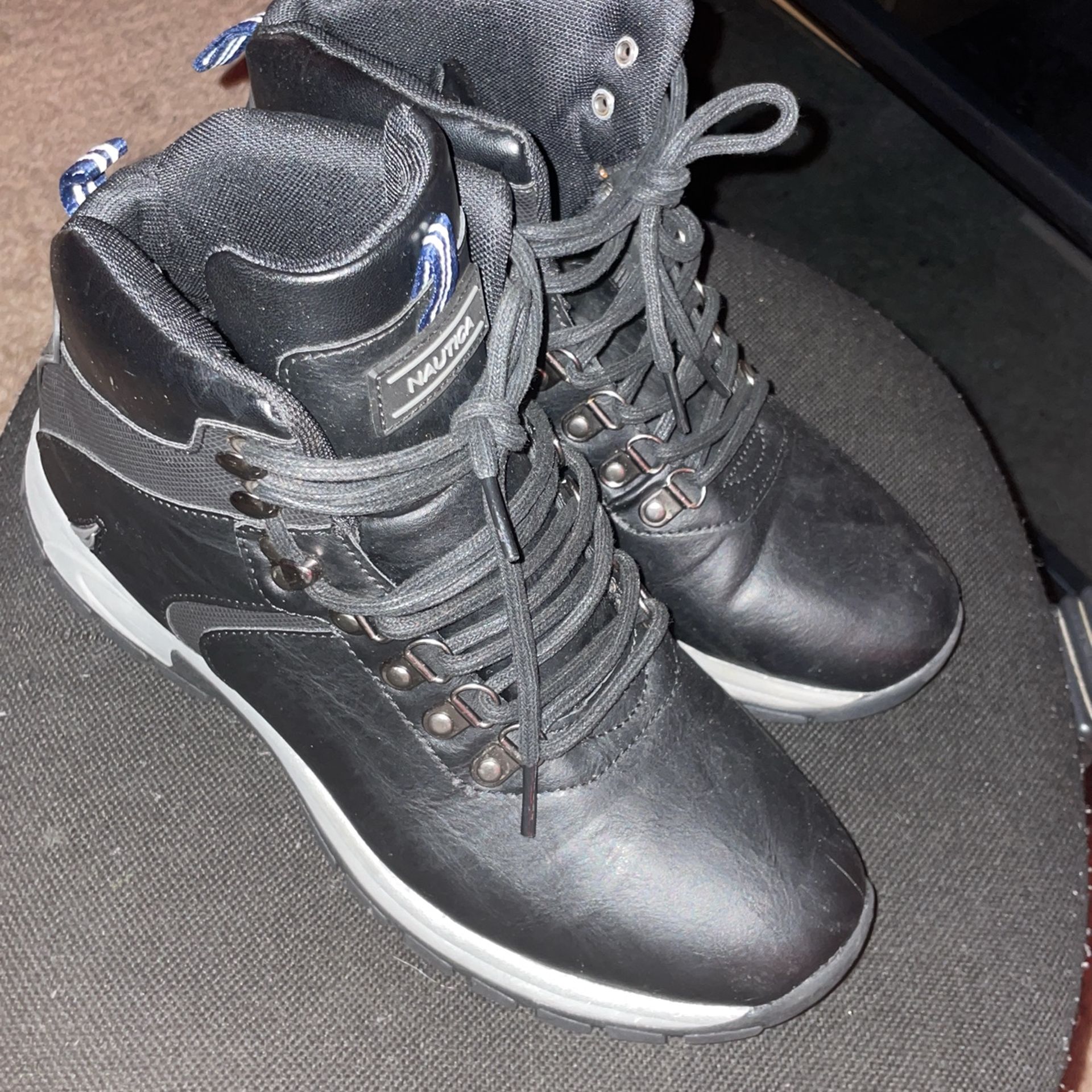 nautica work boots size 10.5
