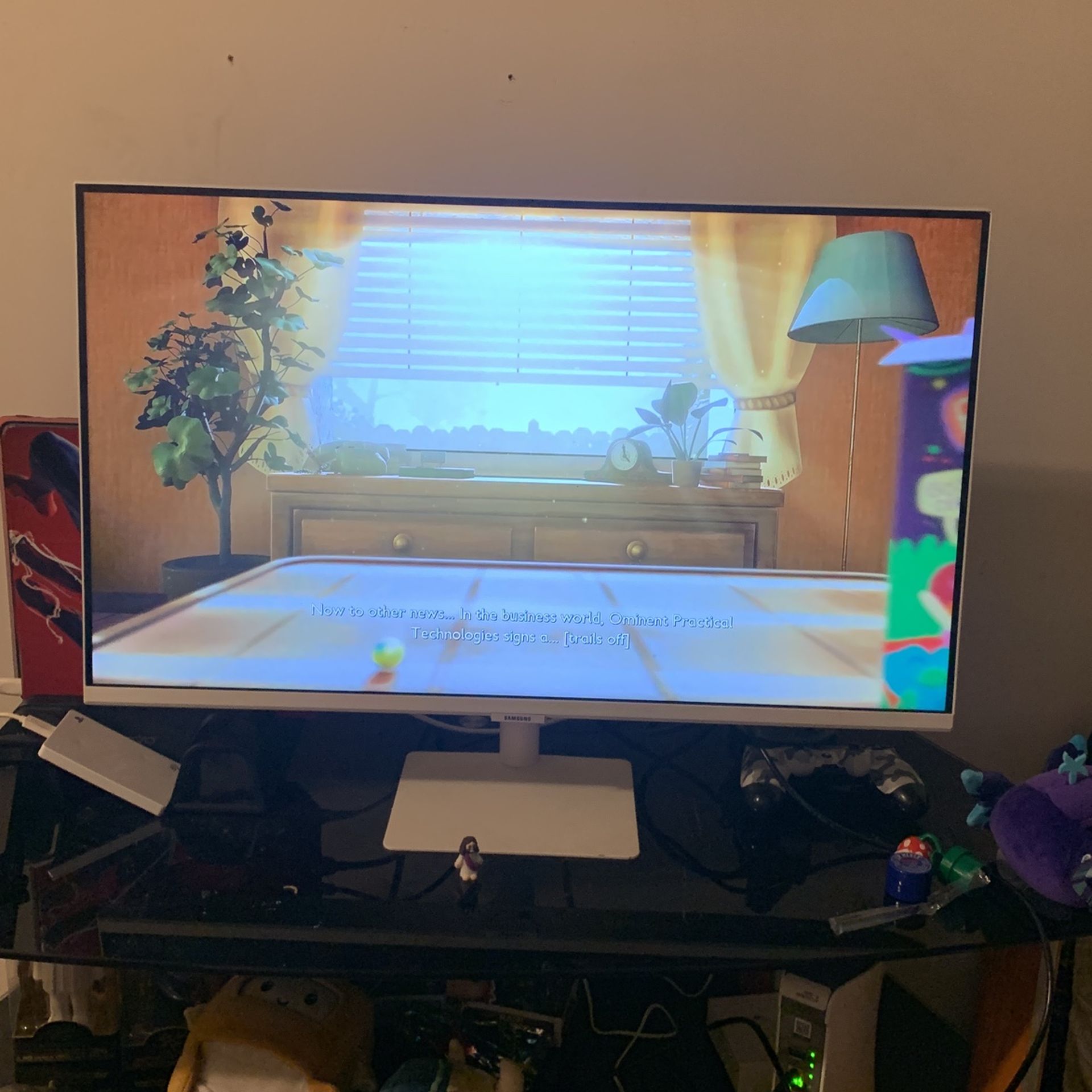 Selling Samsung Smart Gaming Monitor