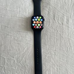 Apple Watch 8 Black 45 mm