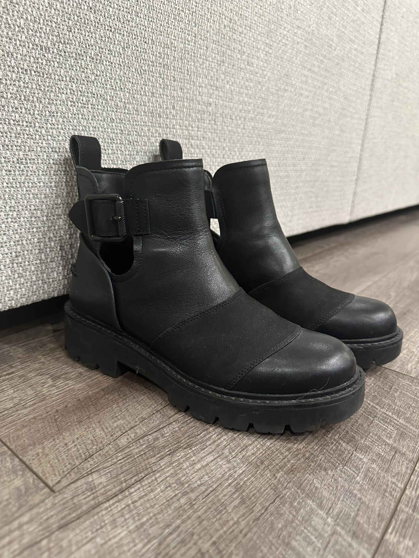 Uggs Boots Size 7