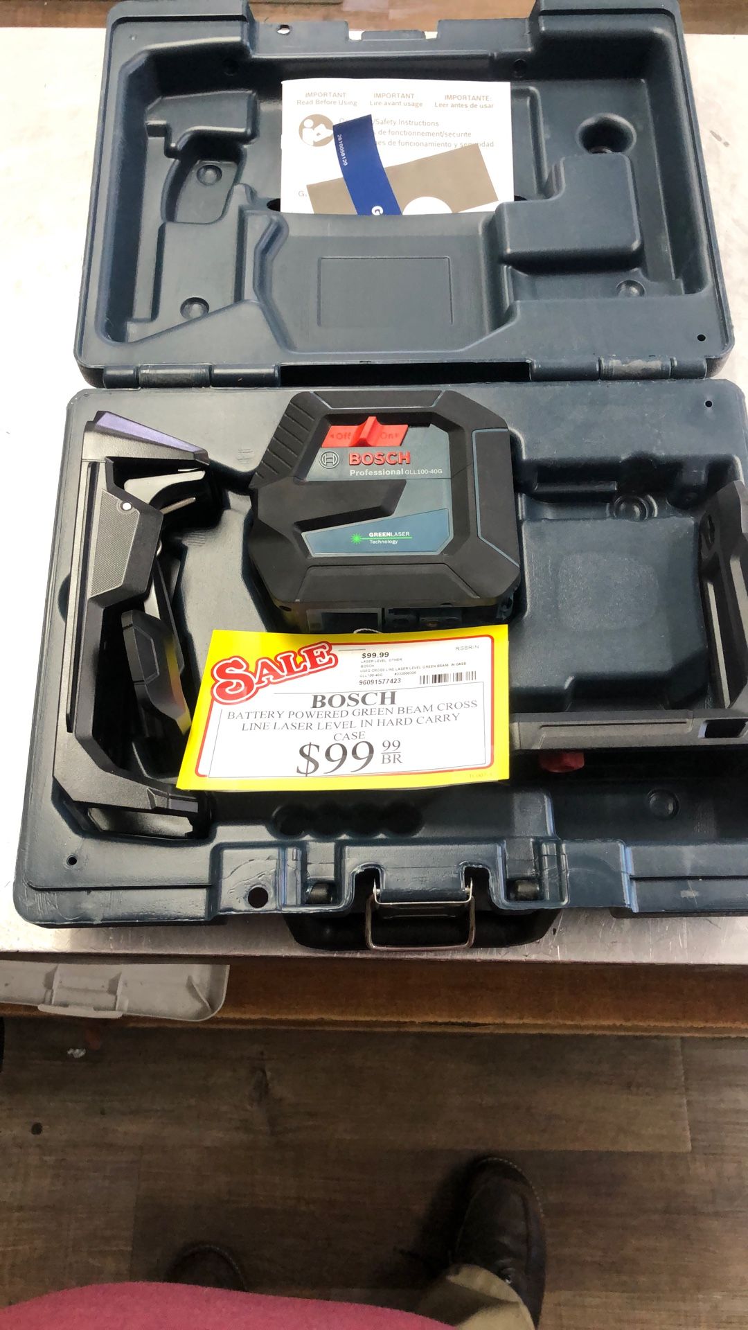 96091 Bosch GLL100-40G Battery Powered Green Beam Cross Line Laser Level W/ Mounts In Hard Carry Case 577423