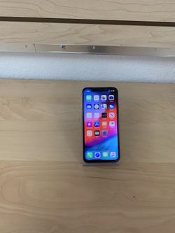 IPhone X 256 gb Verizon Unlocked back cover broken