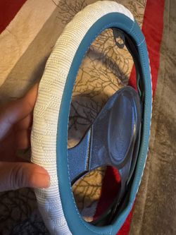 Steering wheel cover new