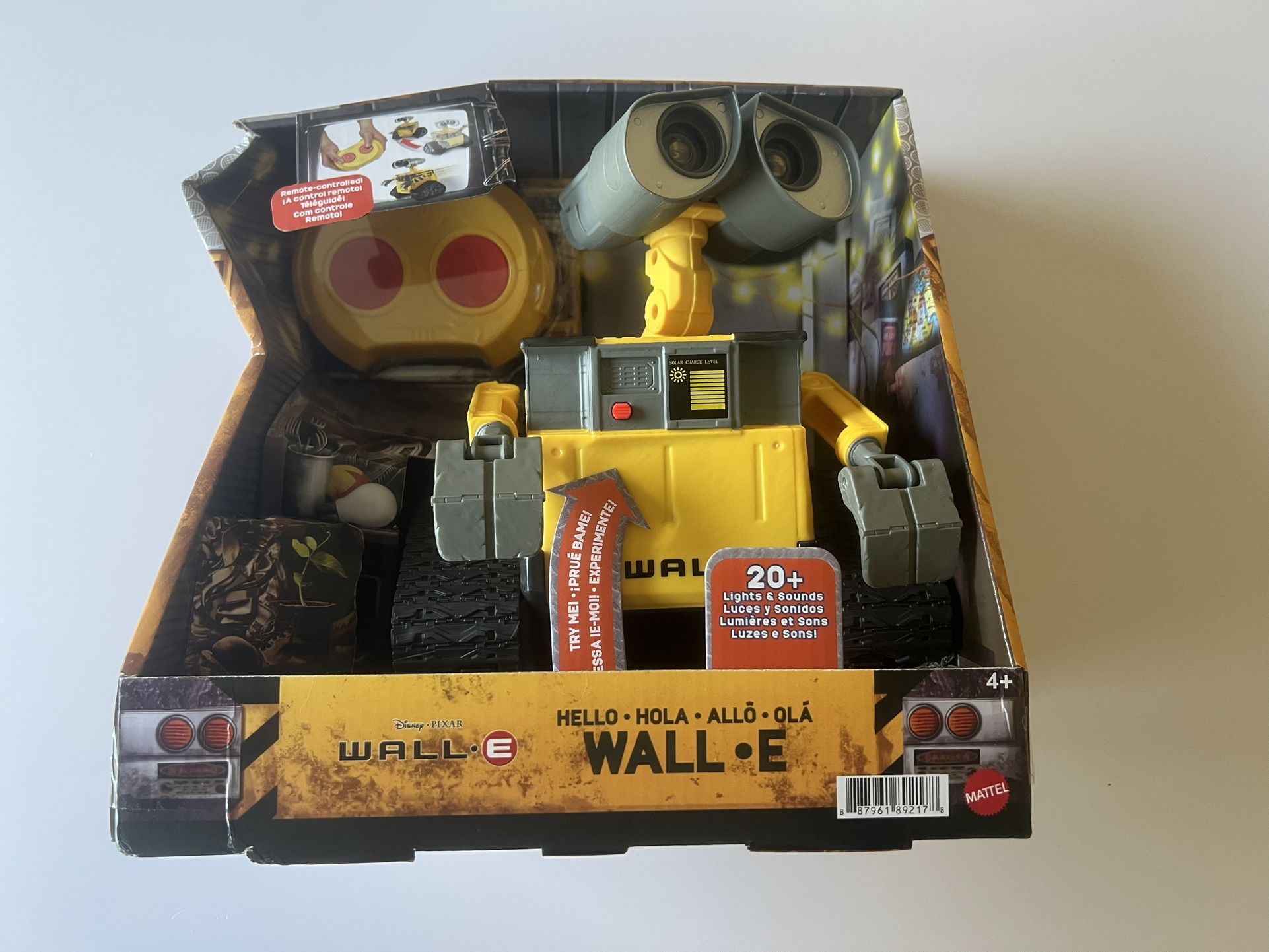 Wall • E - 4+ Robot