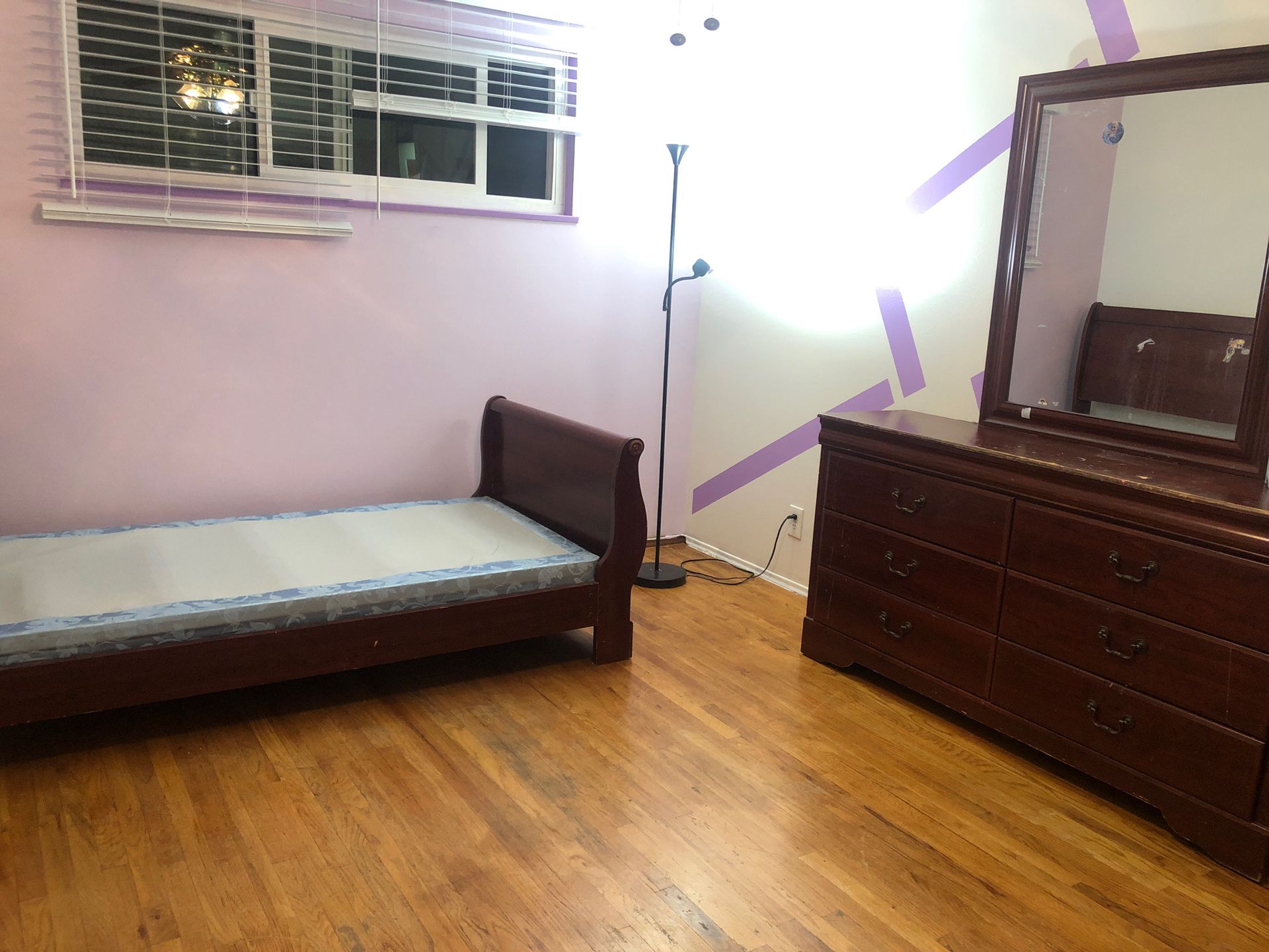 Youth bedroom set with bed frame, box mattress, and vanity with mirror