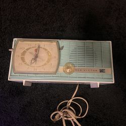 RCA VICTOR Clock And Radio 