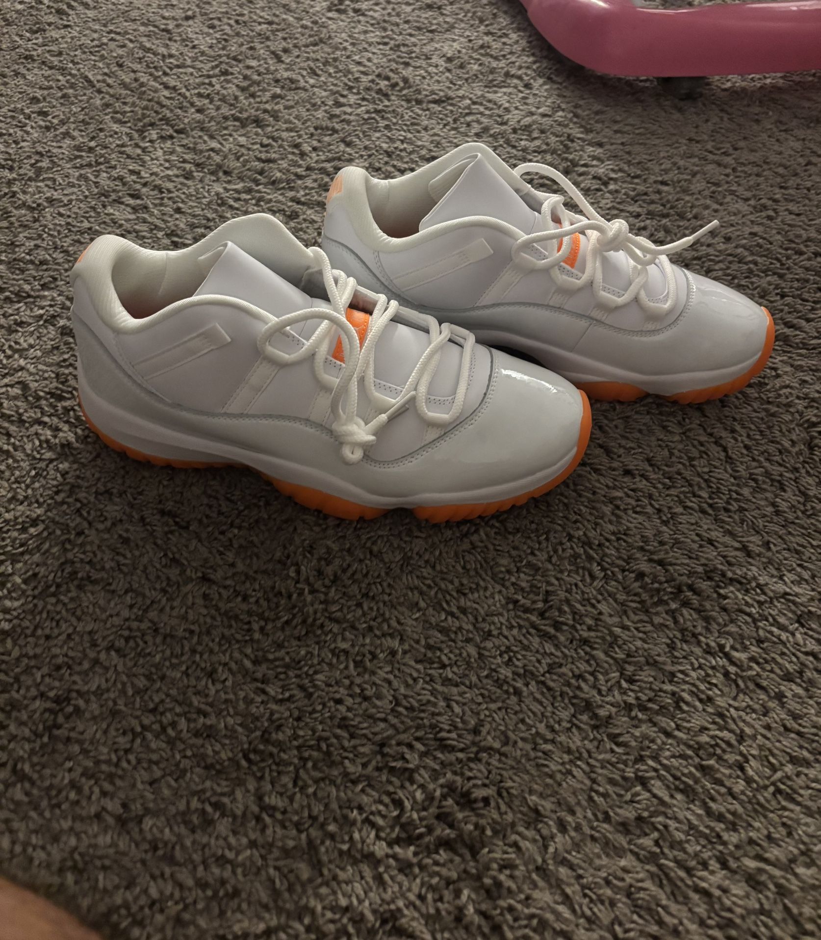 Air Jordan 11 Retro Low