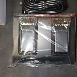 Bugera V22 Infirium W/foot Switch Guitar Pedals 