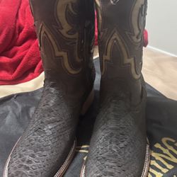  Alfa’s  Wear Square Toe  Genuine   Python Skin Size 8M DS 
