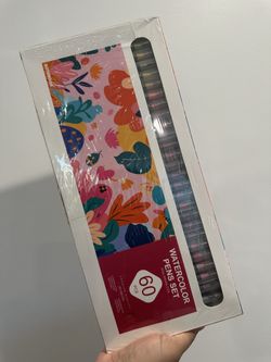 60 Pcs Watercolor pens set