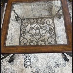 Coffee Table And Side Table 