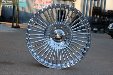 Cadillac Chrome Multi-Spoke Wheel Rim