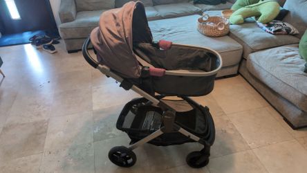 Graco Nest 3 in 1 car seat stroller base combo