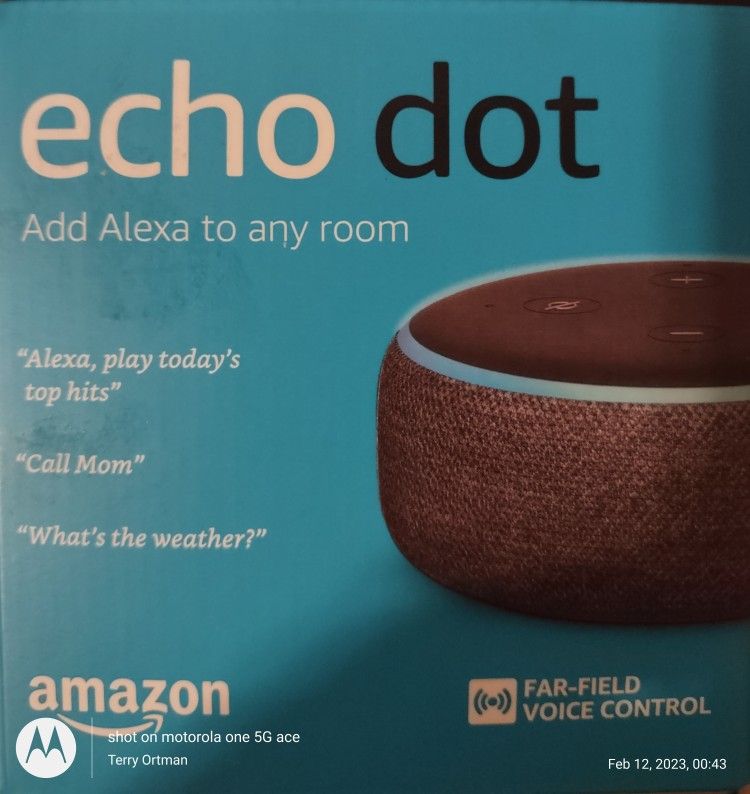 Amazon Echo Dot 3rd Generation Charcoal With Sengled Bluetooth Bulb