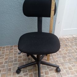 Black OFFICE Chair