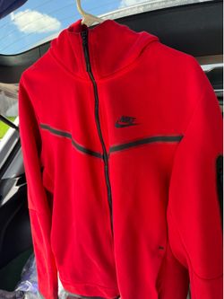 Nike Tech