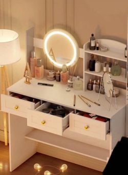 Already assembled - vanity desk w LED Mirror