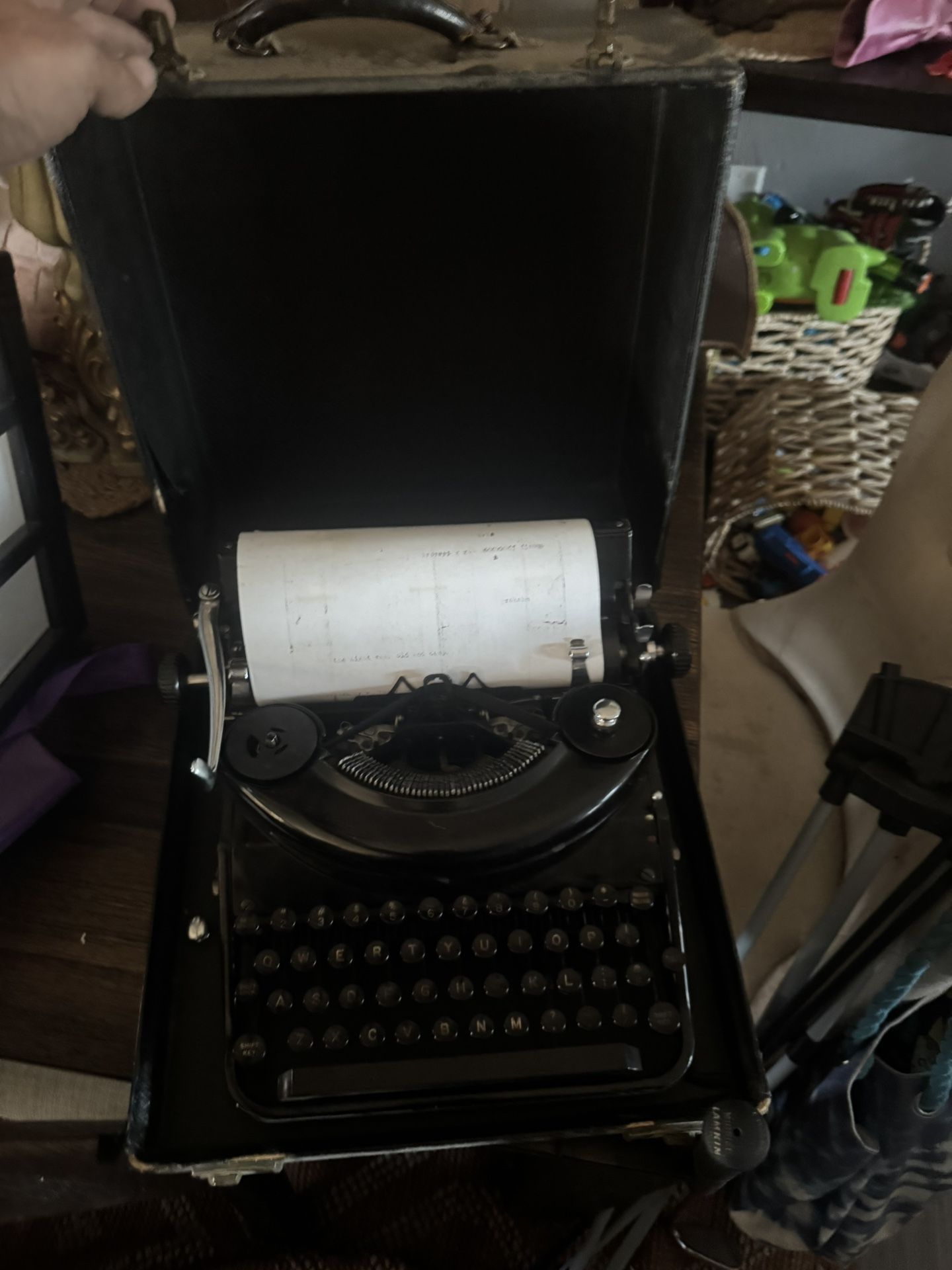 Working Antique Typewriter
