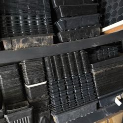 Planting Trays And Pots