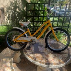 Giant Liv Adore 20 Chrome Yellow Girls Bicycle in excellent condition

