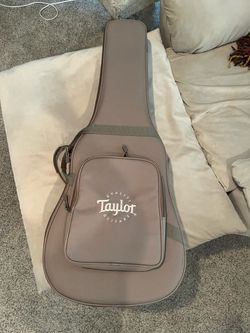 Taylor guitar case