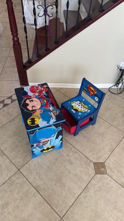 DC Super Friends wood desk and chair set