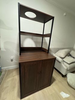 Litter box enclosure/cabinet