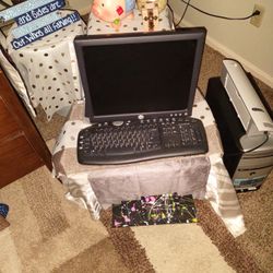 Dell Desktop Computer And Monitor With Laminator