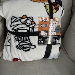 Hello Kitty Halloween Blanket 