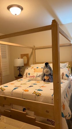 Southwest Unique solid wood 4 piece Bedroom set  Four piece Natural Pine Wood Four-Poster Canopy Bed Frame