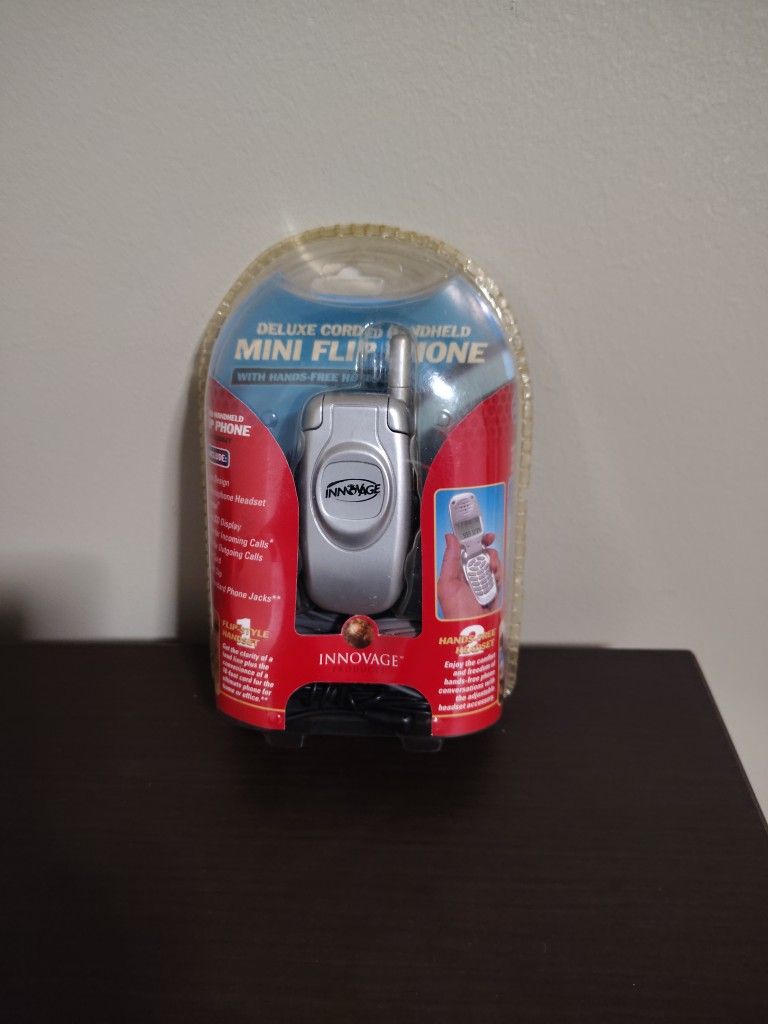 Mini Flip Phone With Hands Free Headset