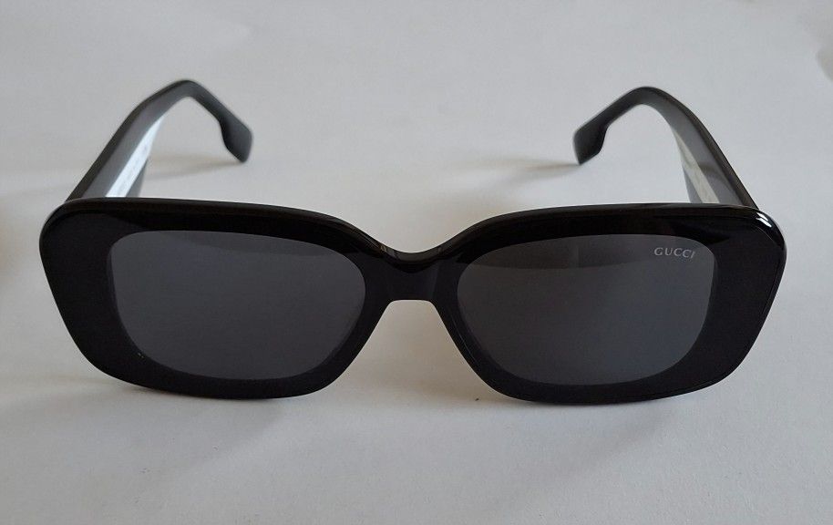 GUCCI GG1641 Gray Lenses with Black & White Acetate Rectangle Frame Sunglasses - Pre-Owned