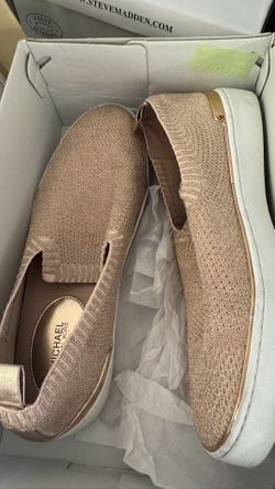 Like New Michael Kors Rose Gold 9.5