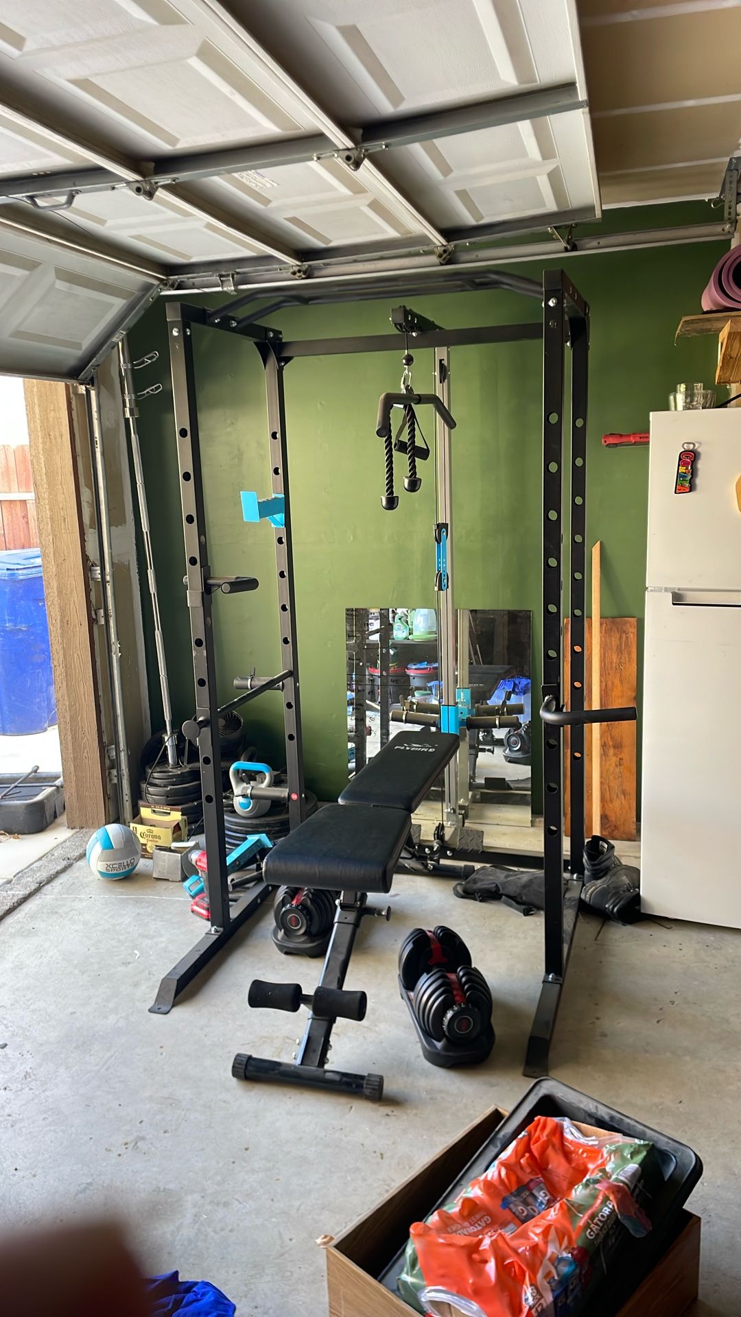 Squat Rack With Pulley System 